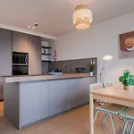 River View 1Bdr Apartment By Lovelystay